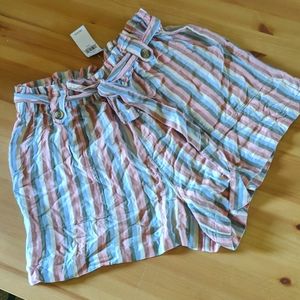 American eagle high waisted elastic waist pull on shorts striped viscose
